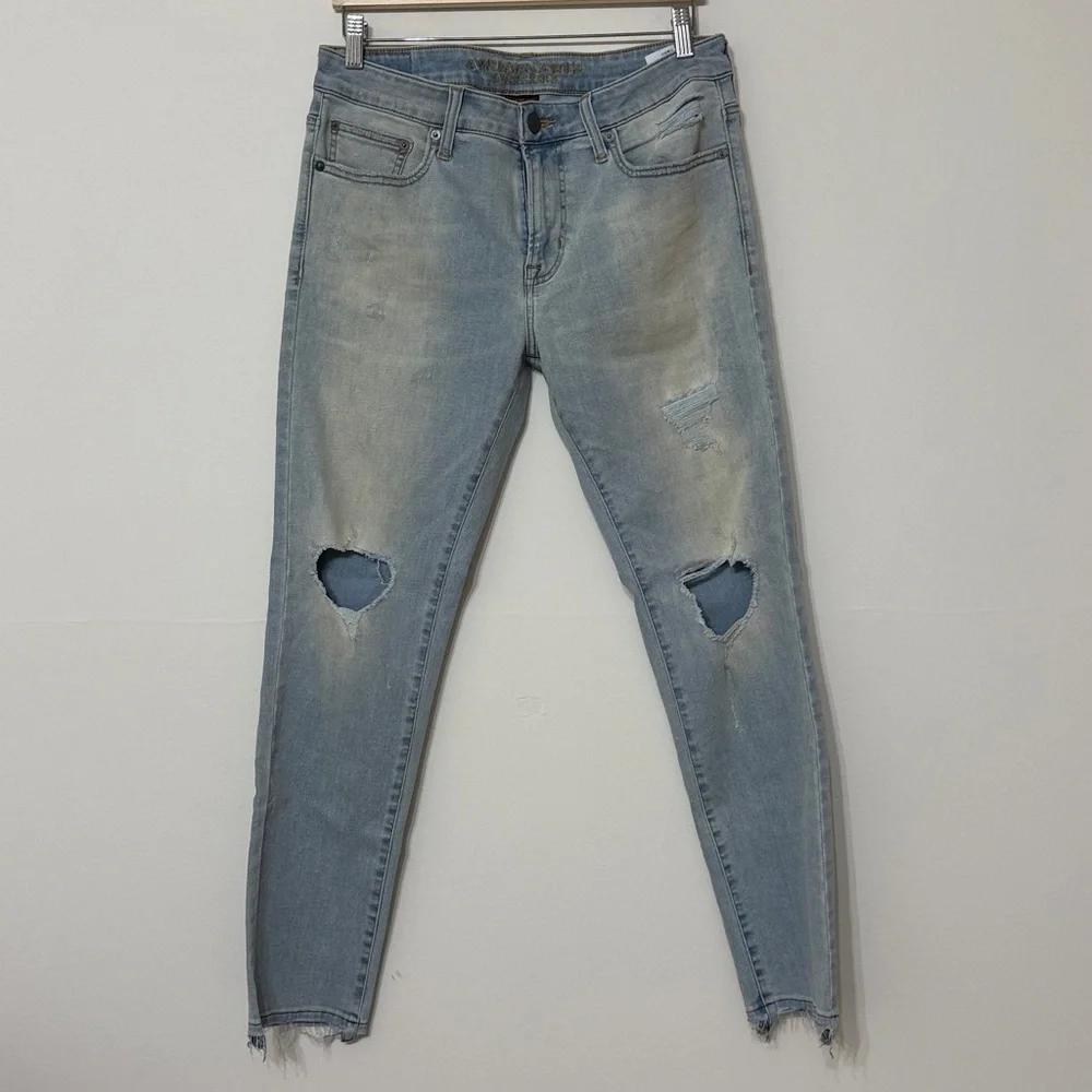 American Eagle Outfitters trendy light